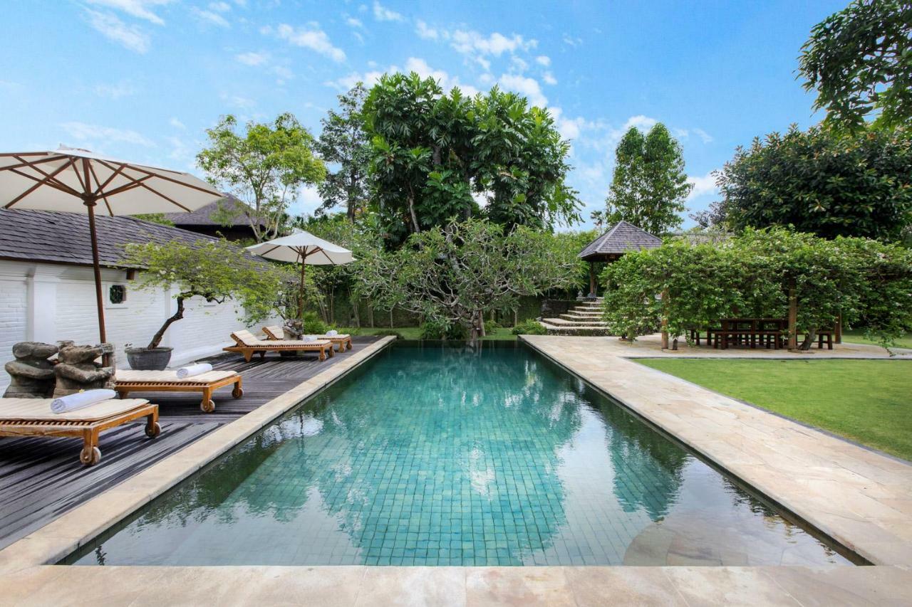 Villa Wantilan Putih Sanur  Exterior photo